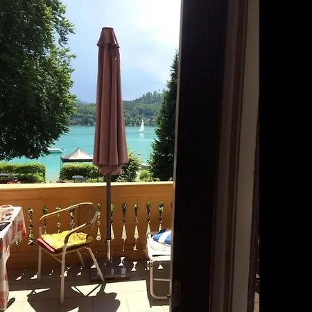 Seehaus Hochauer Direkter Seezugang Woerthersee Homestay Portschach am Woerthersee